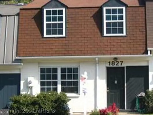 1827 Village Green Dr #X139, Landover, MD 20785