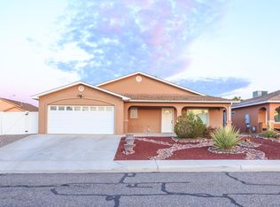 705 Bishop Ln, Farmington, NM 87401