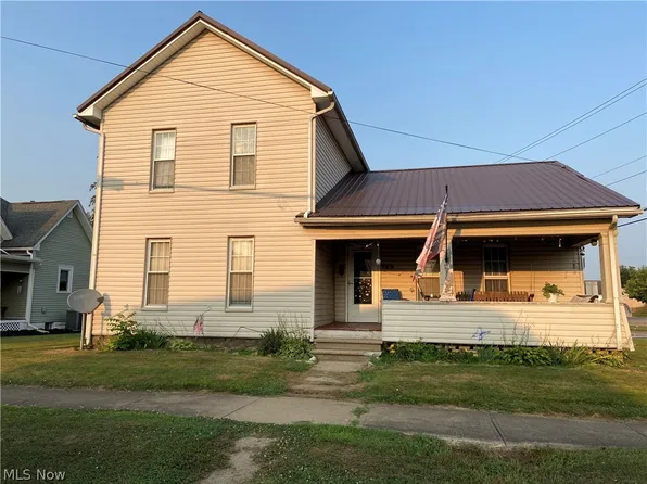 353 S River St, Newcomerstown, OH 43832