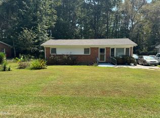 112 E Franklin St, Zebulon, NC 27597