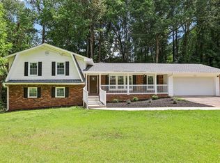 6000 Malibu Dr, Morrow, GA 30260