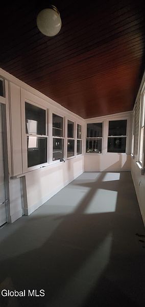 2nd image of 94 Kent Street