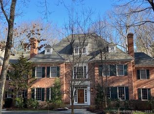 8 Farnham Way, Farmington, CT 06032