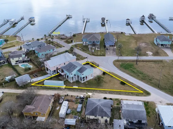 2414 Avenue P, San Leon, TX 77539