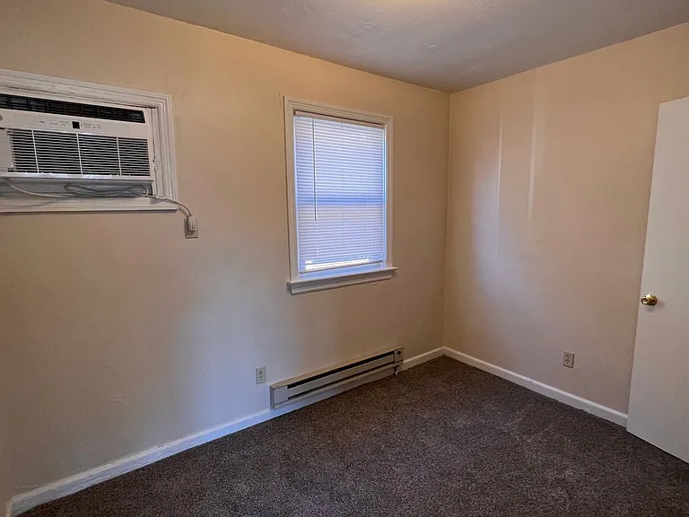 Kingston Landing Apartments — Photo 20