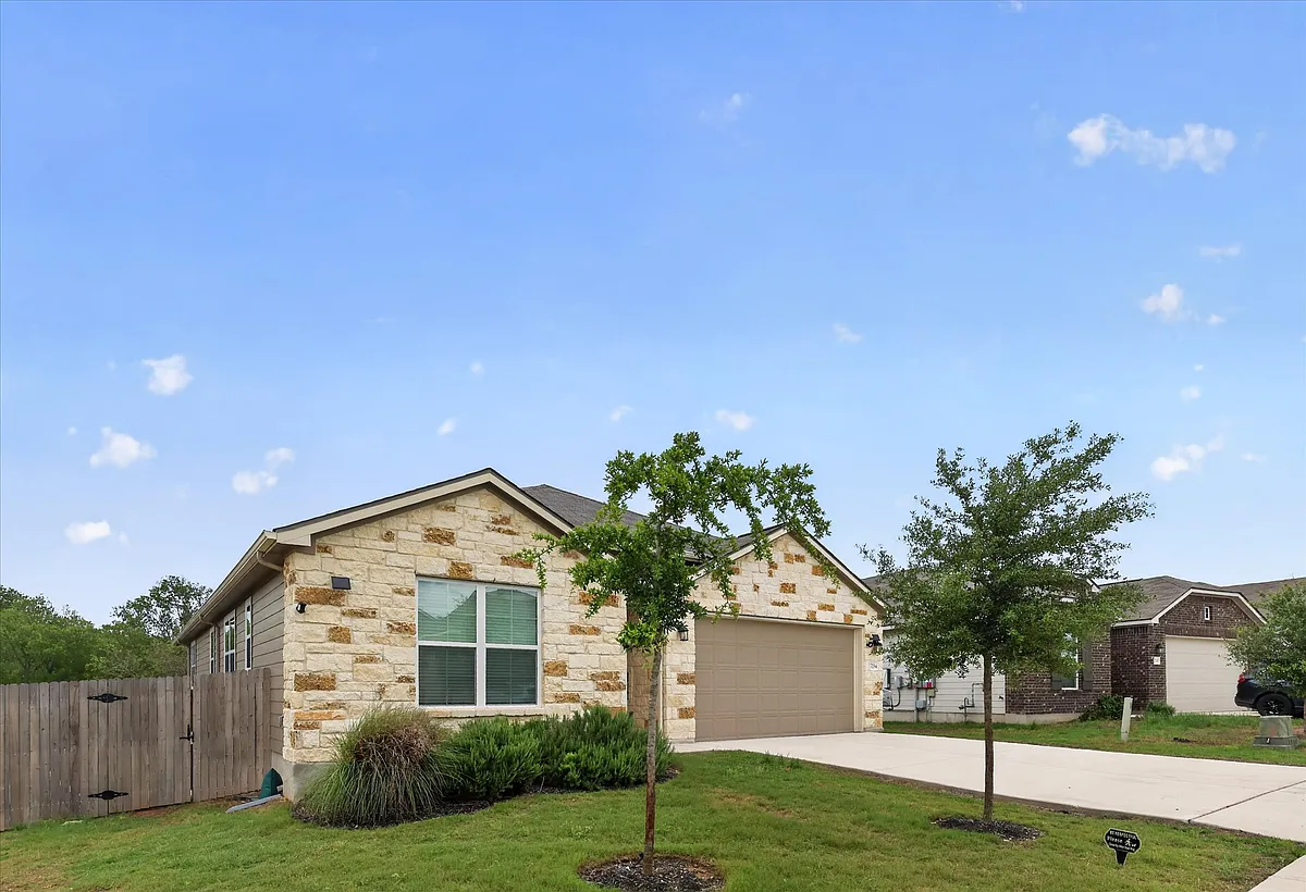 Building Photo - 7154 Walkers Loop