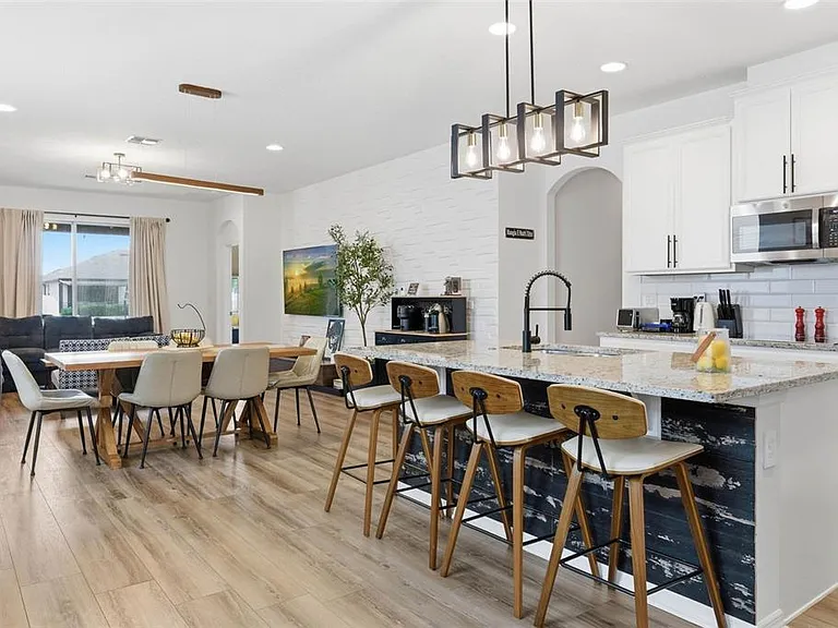 1840 Napoli Dr — Photo 13
