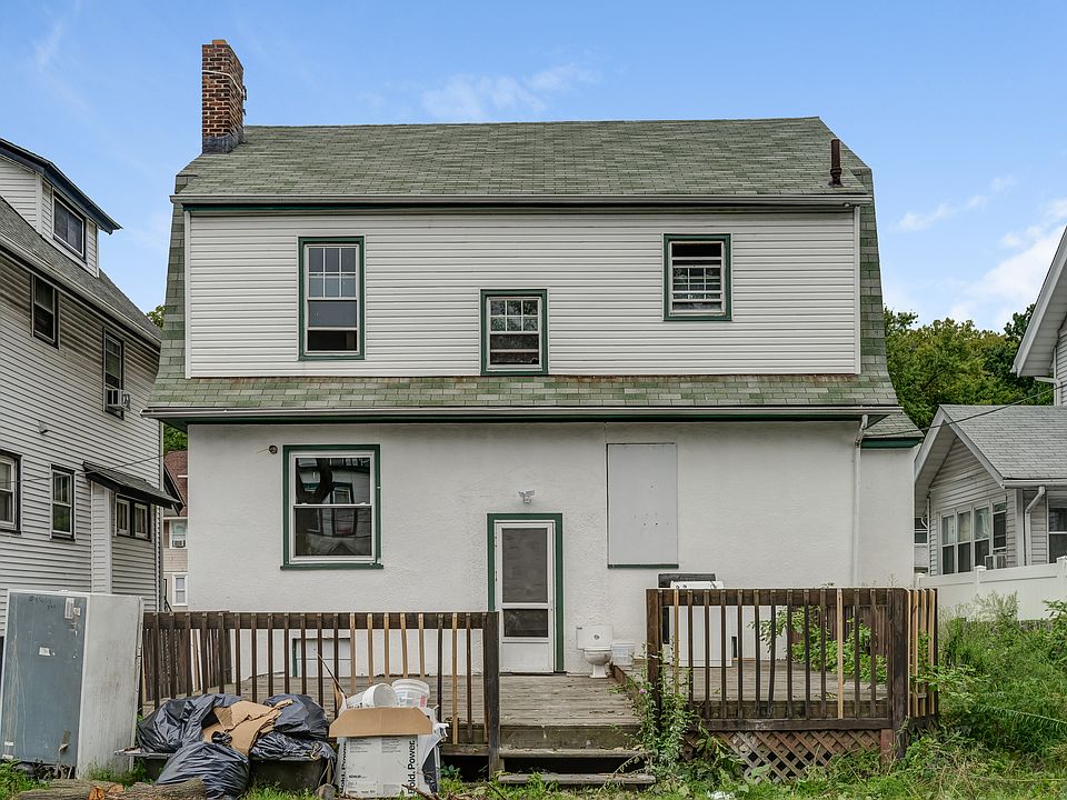 2nd image of 392 No Maple Ave
