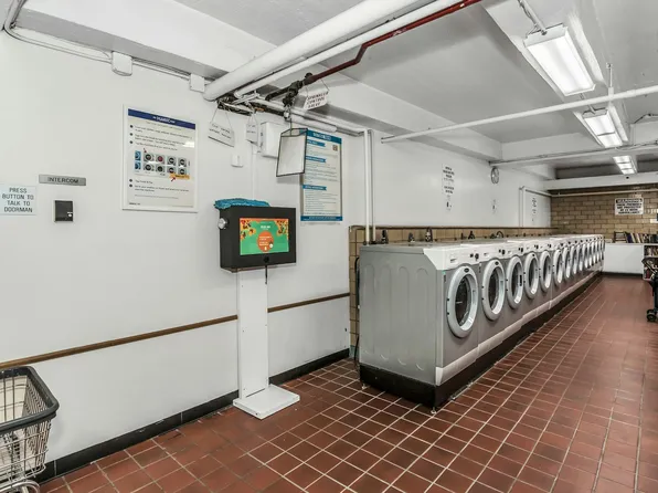 2 Tudor City Place image 13 of 15