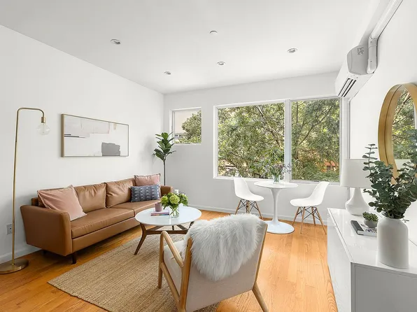 224 16th St #3, Brooklyn, NY 11215