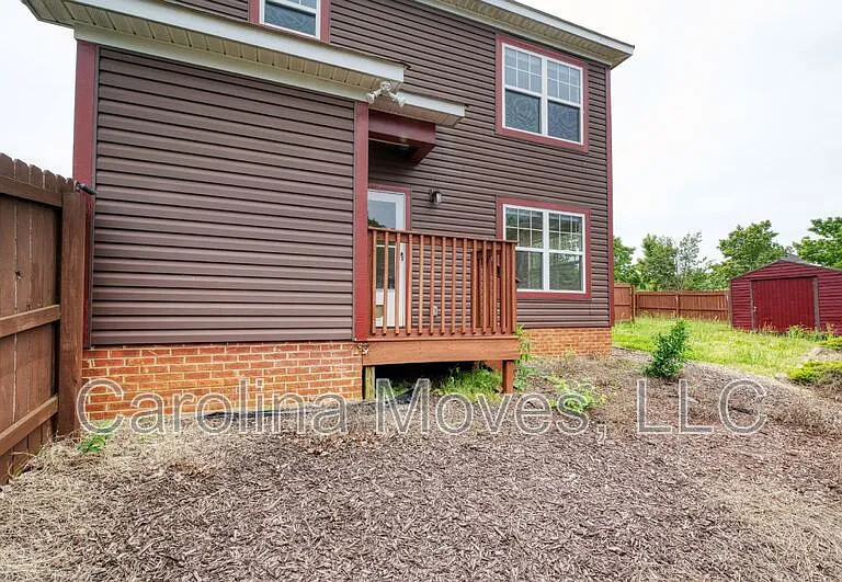 8 Emmaline St — Photo 21