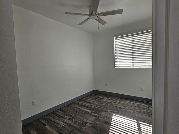 2nd image of 524 1/2 W 82nd St #524-1/2