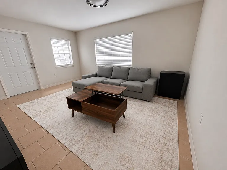 715 Joel Blvd #A — Photo 9