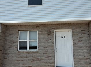 249 E Terrace Ct, Sparta, MO 65753