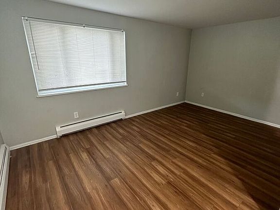 4th image of 5562 Newland Way APT 4