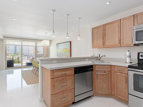 3rd image of 6300 Padre Blvd #413