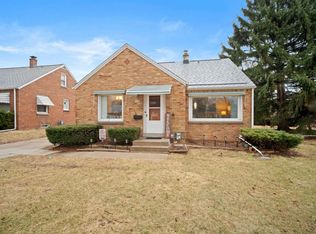 4030 S 56th St, Milwaukee, WI 53220
