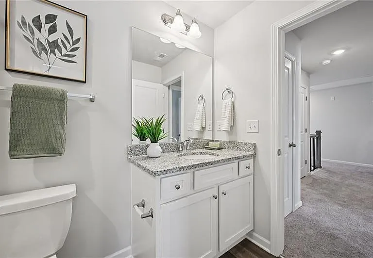 405 Lanier Cir — Photo 32