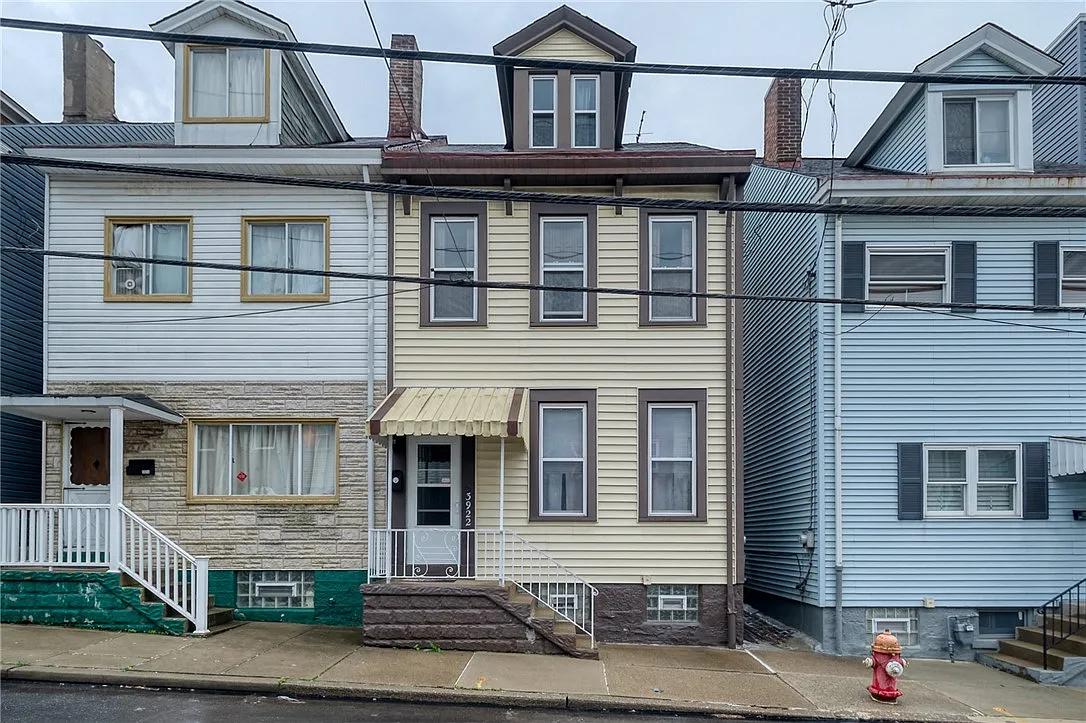 3922 Mintwood St photo 1
