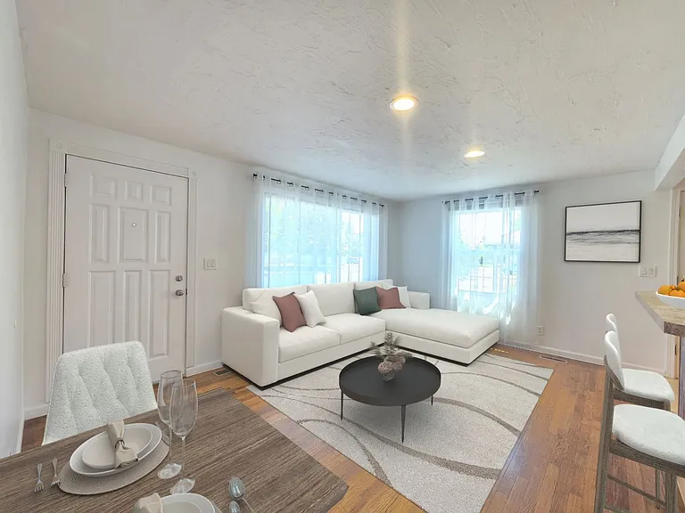 5621 N Hemlock St — Photo 2