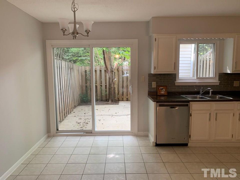 2nd image of 5808 Shady Grove Cir