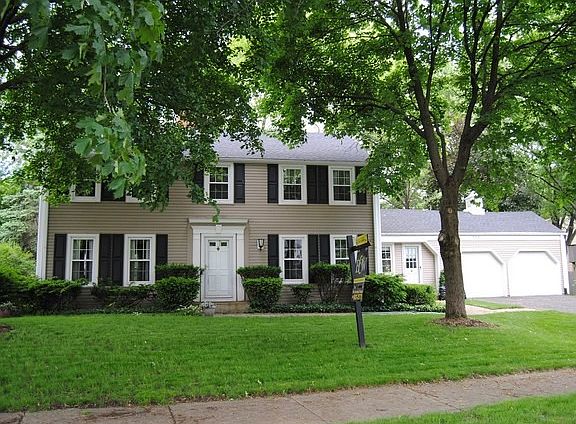 2nd image of 720 River Oak Dr