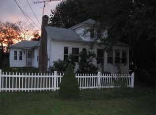 14 6th Ave, Dudley, MA 01571