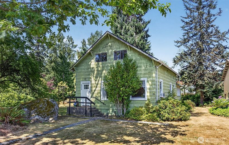 4th image of 10215 & 10115 56th Street SE