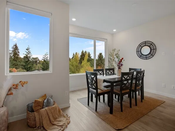 2150 N 147th Street #E, Shoreline, WA 98133