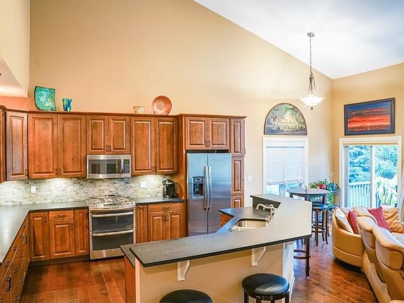 3rd image of 5205 River Creek Rd