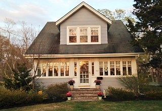 1st image of 205 Oakwood Ave.