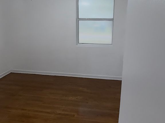 4th image of 1923 Shelton Rd