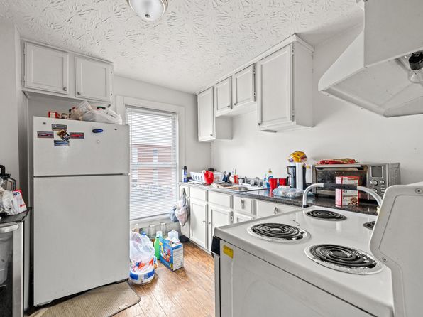 lexington-kentucky-446756855 picture