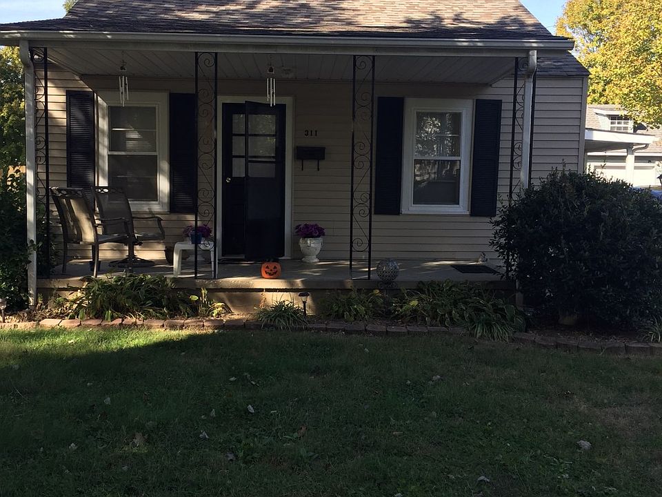 1st image of 311 W 10th St