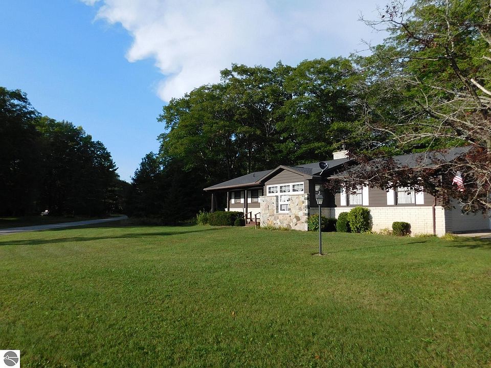 3125 S Dr, Greenbush, MI 48738 Zillow