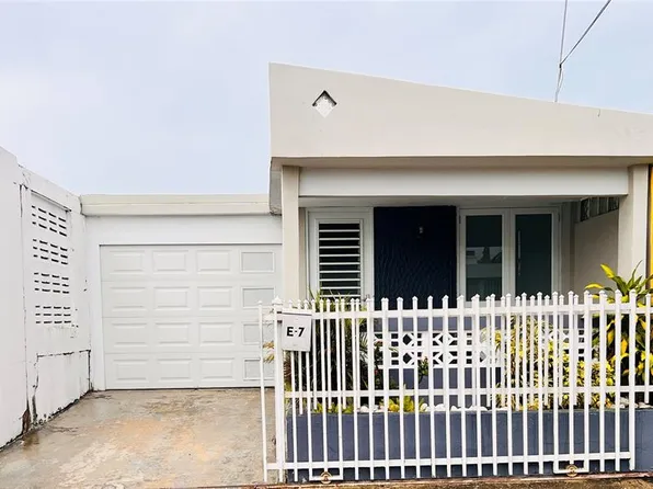 Urb Toa Alta Heights Calle #7-11, Toa Alta, PR 00953