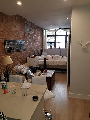 Rented by Sky Management | media 28