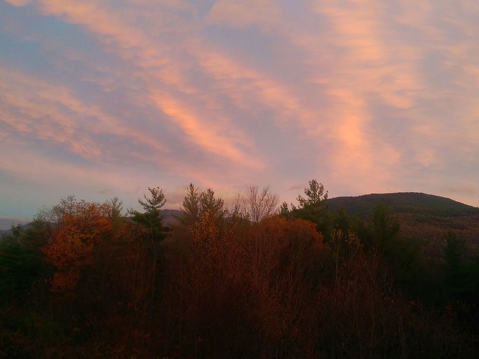 2nd image of 76 Mountain Meadows Way