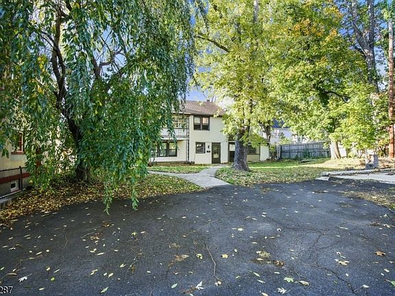 3rd image of 51 Harrison Ave