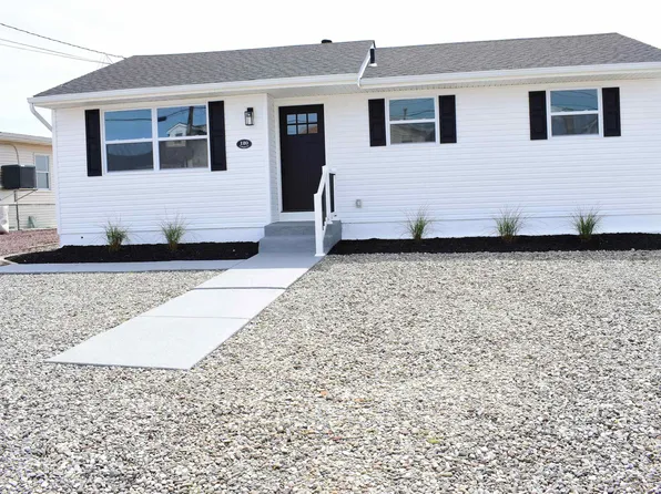 120 E Raritan Dr, Little Egg Harbor, NJ 08087