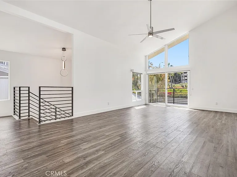 222 Old Newport Blvd — Photo 2