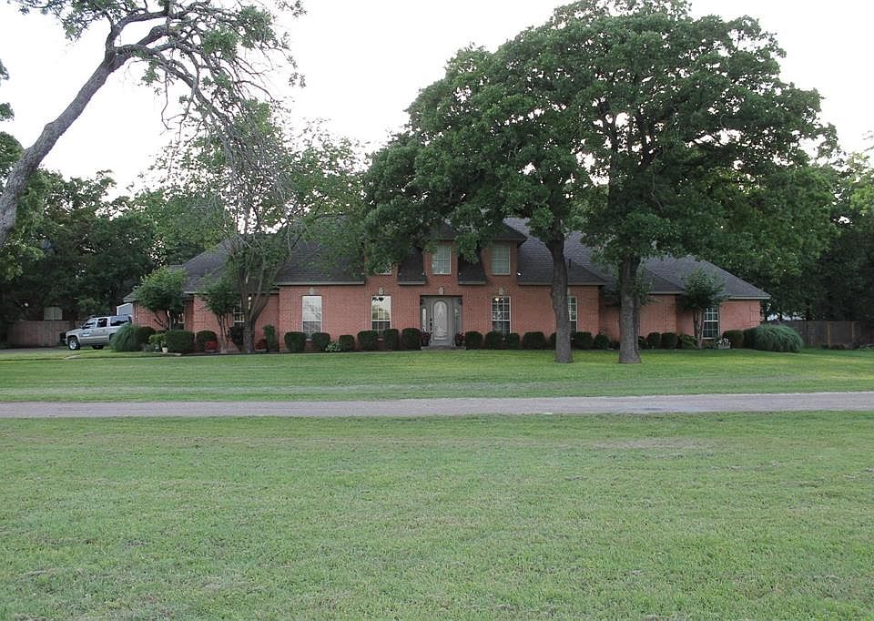 1st image of 309 Louise Dr