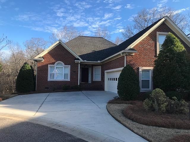 1st image of 106 Poplar Hill Ct