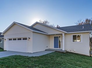 2518 15th St SE, Rochester, MN 55904