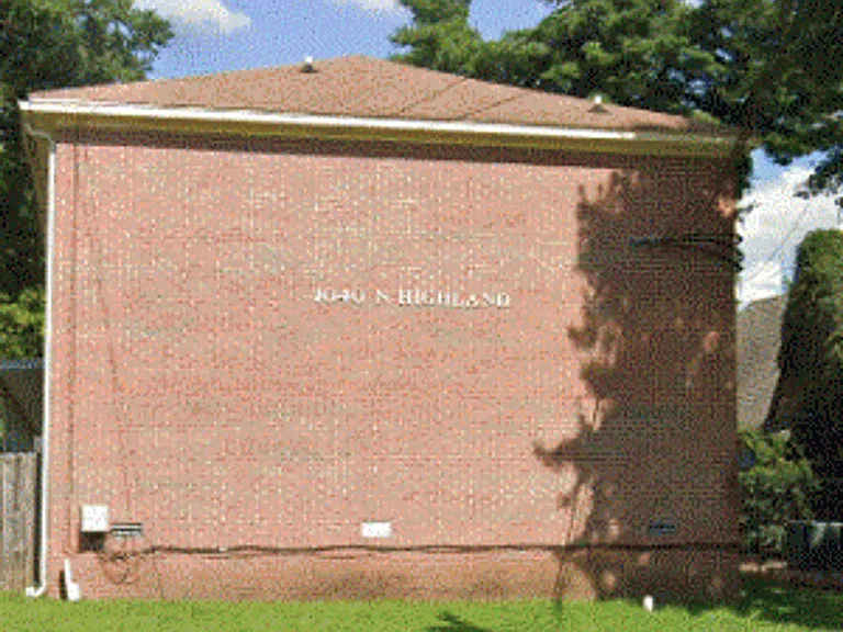 1040 N Highland Ave — Photo 1