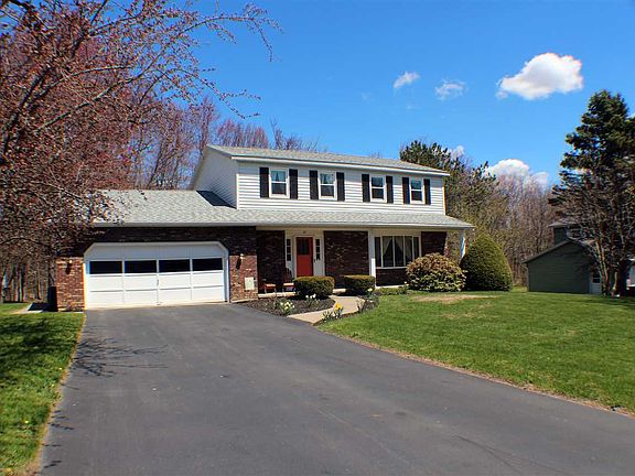 2nd image of 37 Country Fair Ln