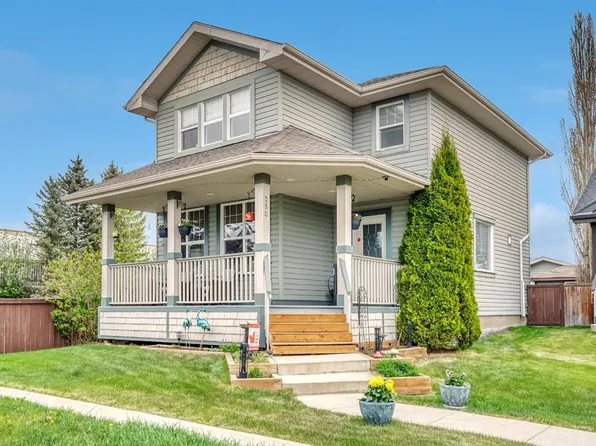 250 W Prestwick Close SE, Calgary, AB T2Z 4Y4