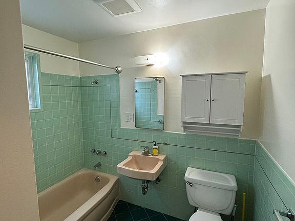 5th image of 1391 38th Ave APT 3