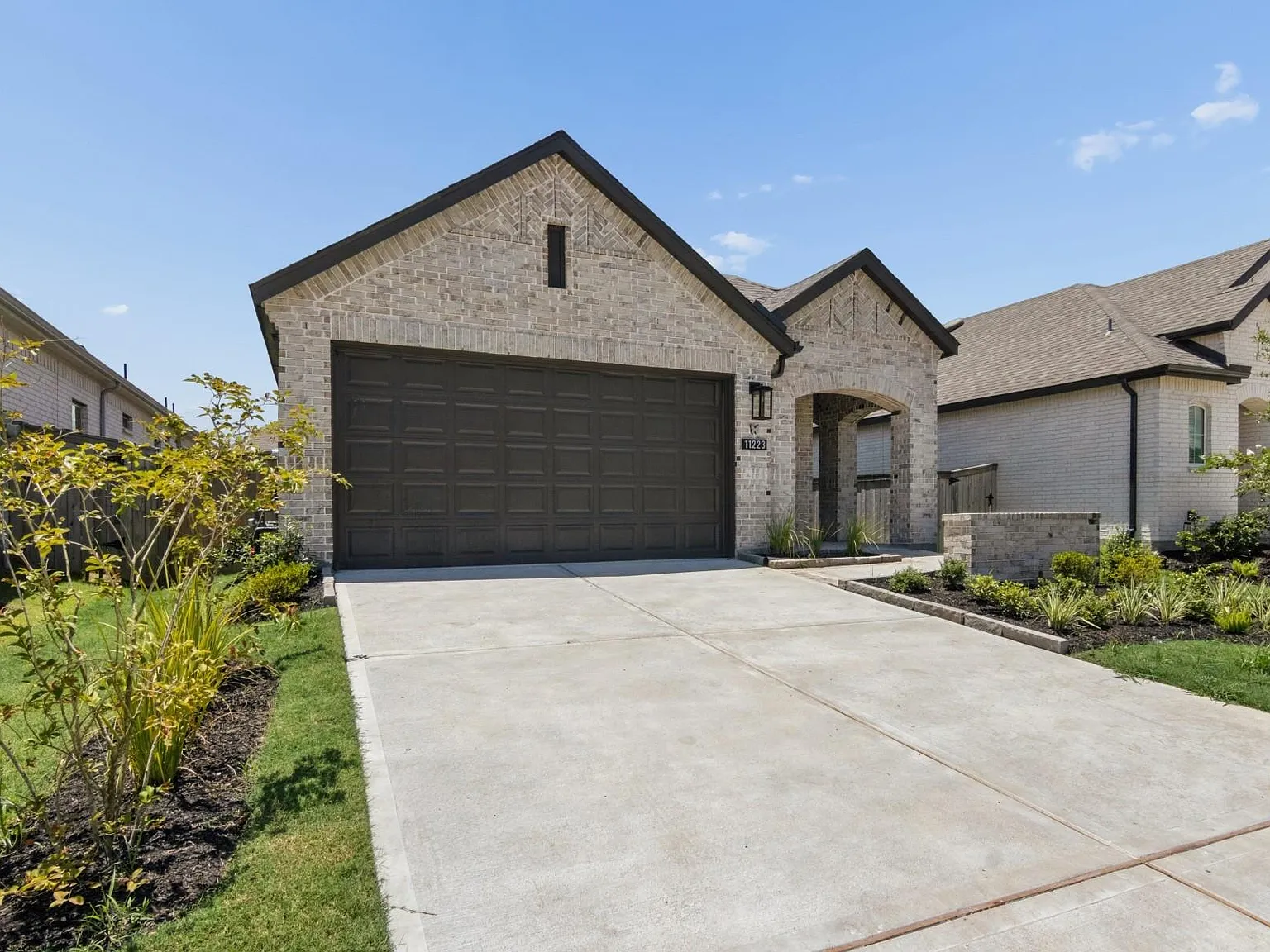 3 bed, 2.0 bath, 1598 sqft, $2,550 — Photo 3