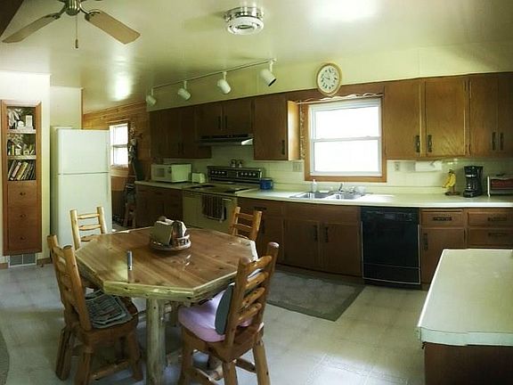 5th image of 26739 Birch Dr
